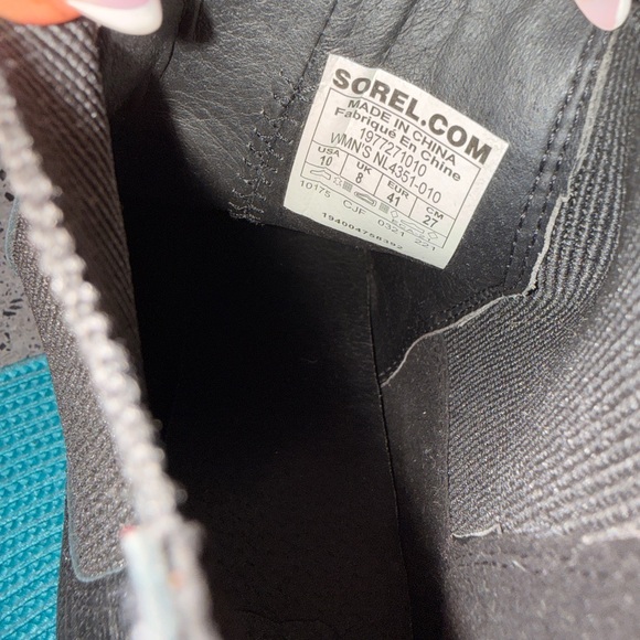 Sorel Black and Red Women's Boots - Picture 7 of 8